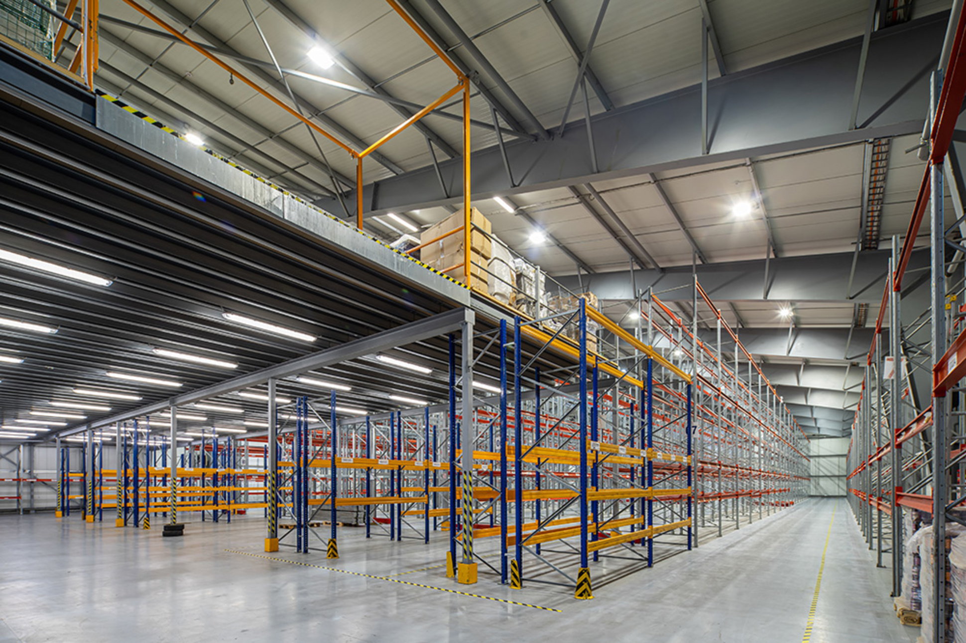 Industrie & Gewerbe bei Muster Elektro in Musterstadt